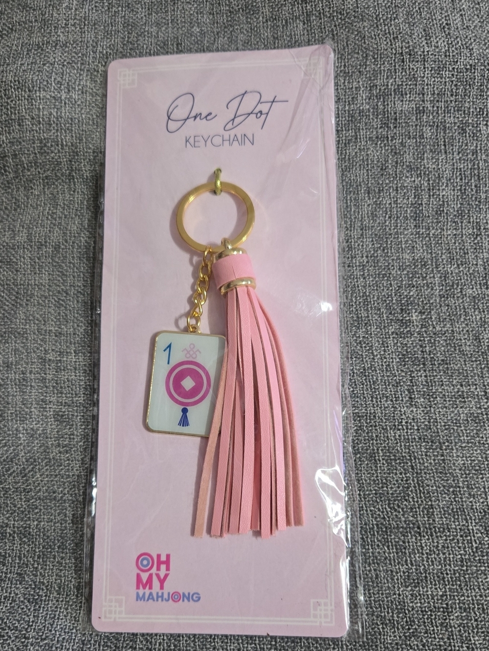 One Dot Pink Tassel Keychain - Oh My Mahjong